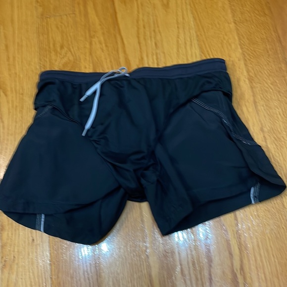 Adidas shorts - Picture 4 of 5